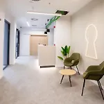 Micampus Parque Student * Бурхасот