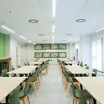 Micampus Parque Student Бурхасот